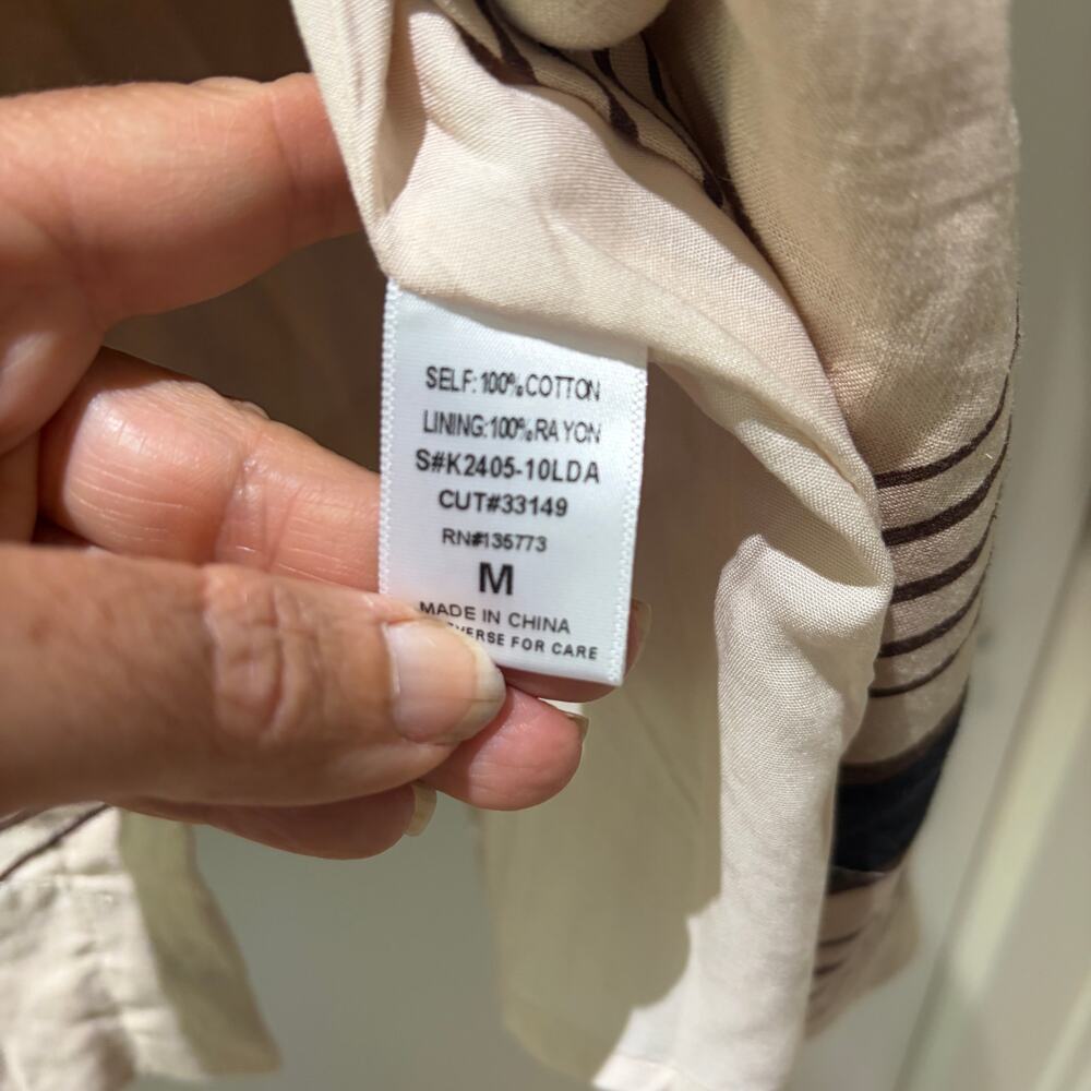 Karlie Juliet Stripe Puff Sleeve Button Dress Size Medium Tan and Brown Stripes - Picture 8 of 11